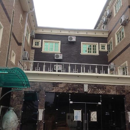 Eterno Hotel Benin City Bagian luar foto